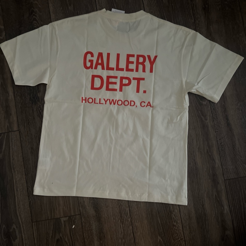 Gallery Dept Cream and Red Short Sleeve Tee